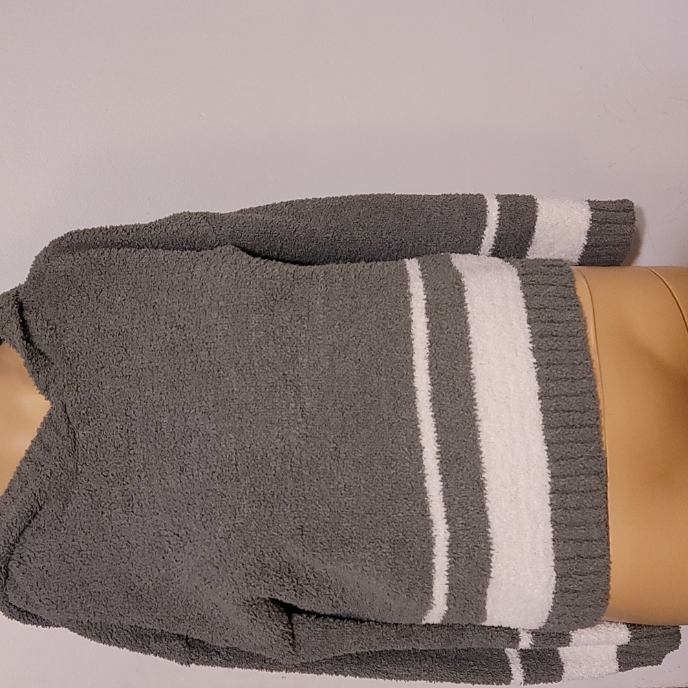 Soft fuzzy fleece hoodie by pink republic  small 💓